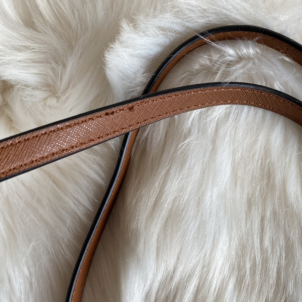 42” Calvin Klein NWOT brown purse strap with golden colored hooks - Picture 8 of 8